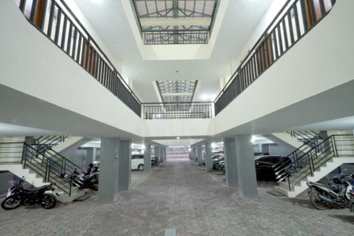 Dparagon Seturan 4 Maguwo Bagian luar foto
